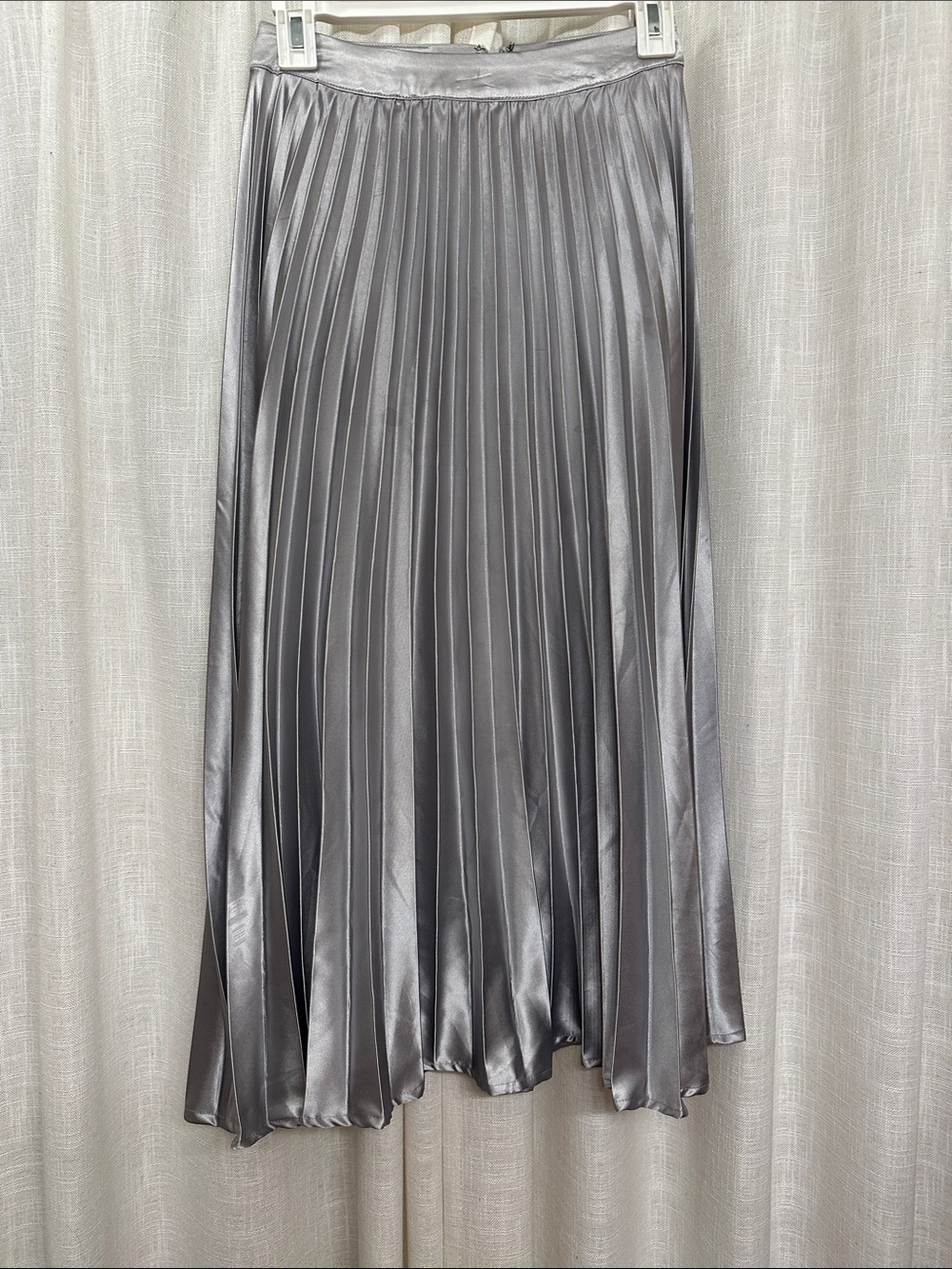 American Threads Metallic Pleated Midi Skirt - Silver